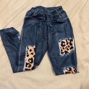 SHEIN Kids Denim Jeans with Leopard Accents